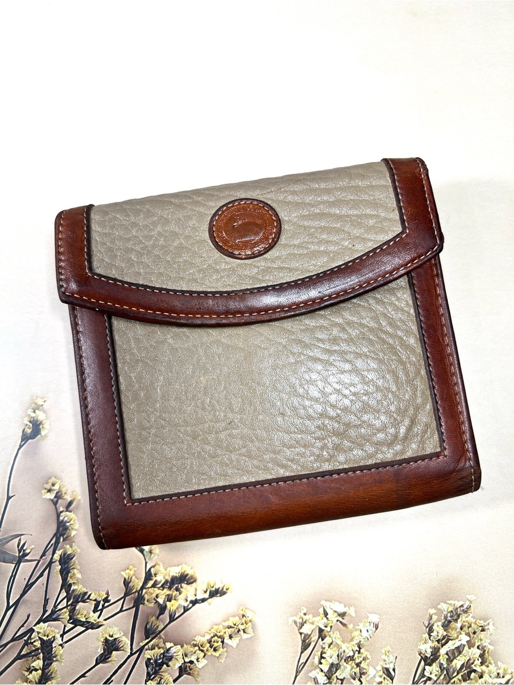🦆 DOONEY & BOURKE AWL TAUPE PEBBLED LEATHER TRIFOLD TAN TRIM  KISSLOCK POUCH
